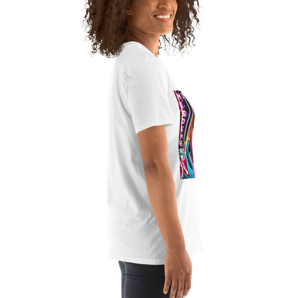 Missy Misdemeanor (Bildstörung, gewollt) Kurzärmeliges Unisex-T-Shirt